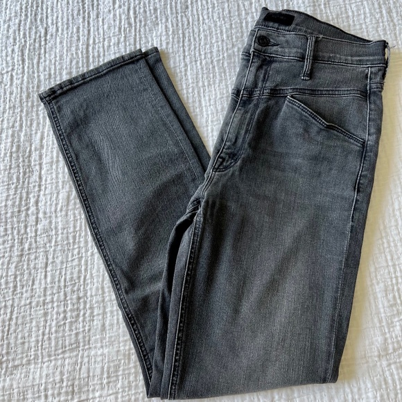 MOTHER Jeans Mother The Dazzler Yoke Front Ankle In Lighting Up